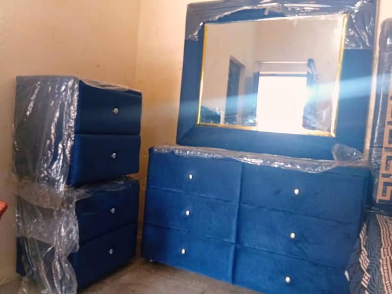 Bed set with dressing table 3