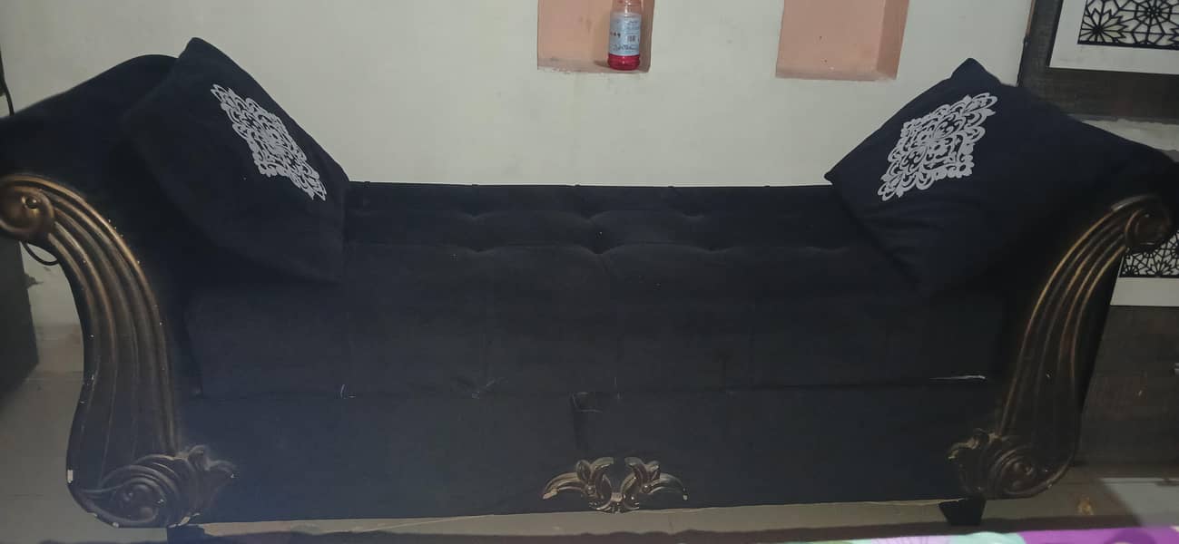 Bed set. . . . 7