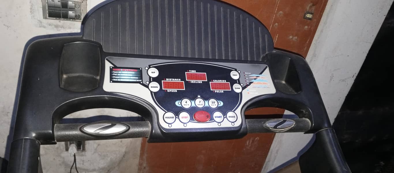 Performance Treadmill 13