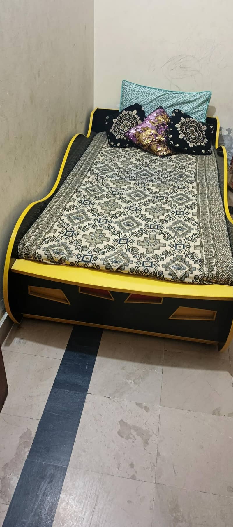 car bed 4