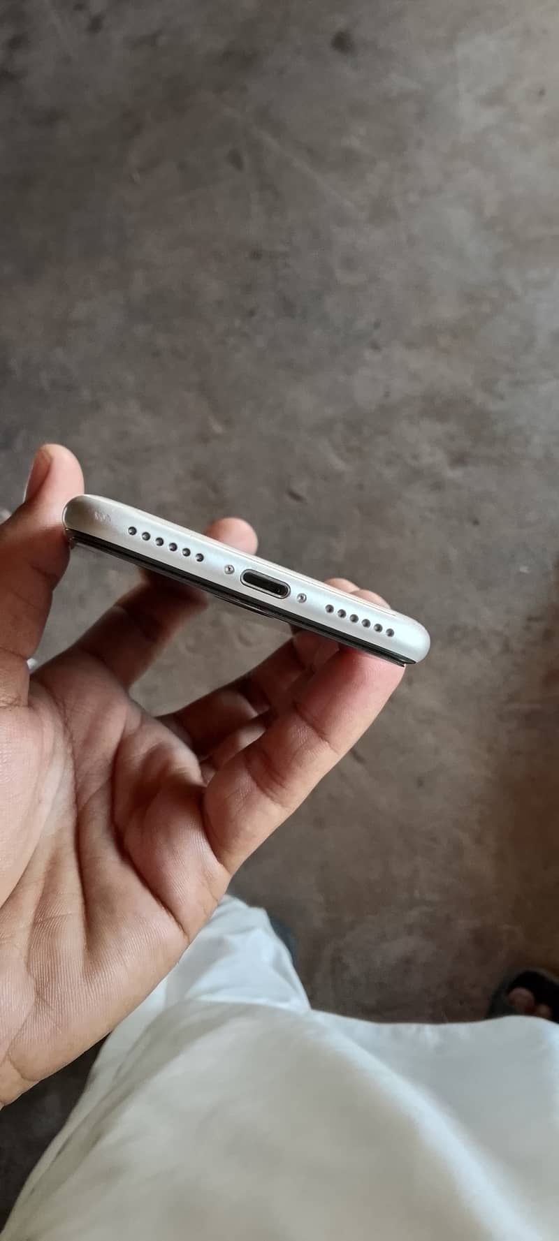 iPhone SE 2nd generation 5