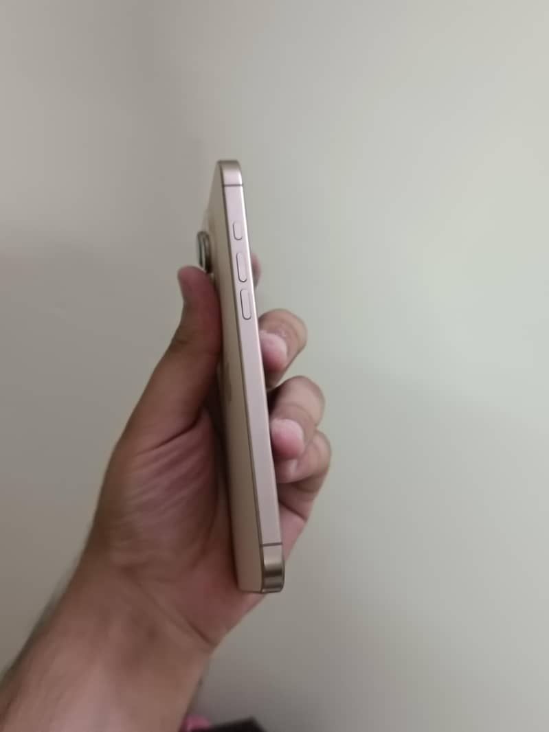 Iphone 16 Pro Max 4