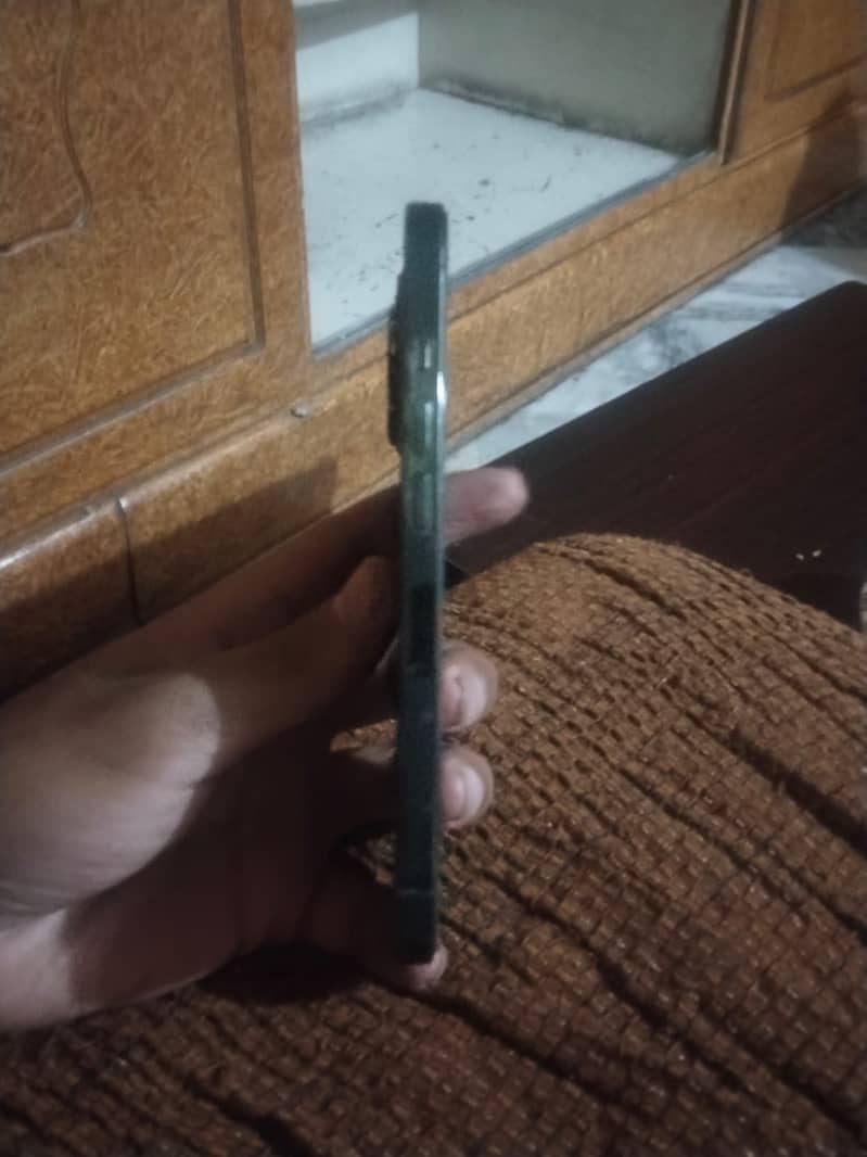 iPhone 13 Pro 0