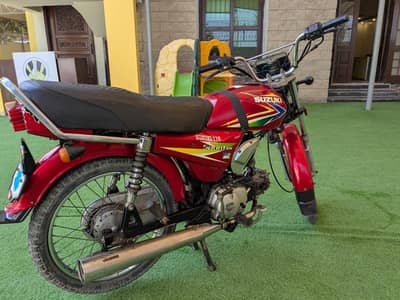 Suzuki bike red colour