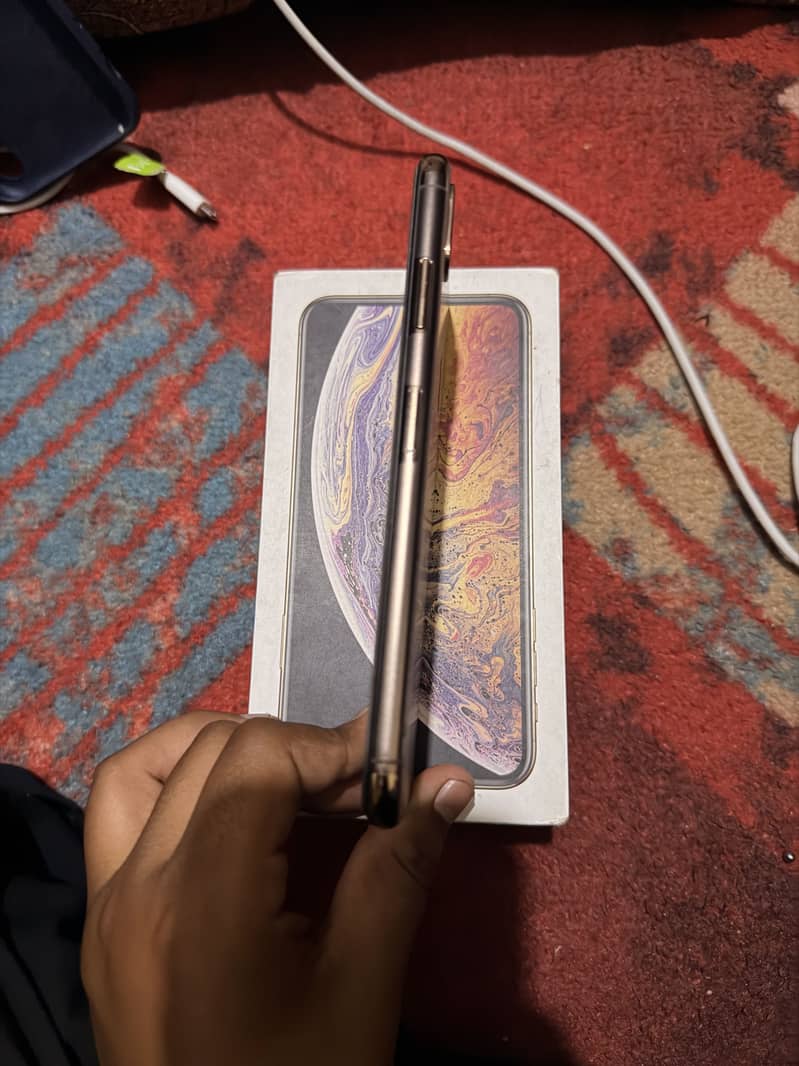 Mobile 3