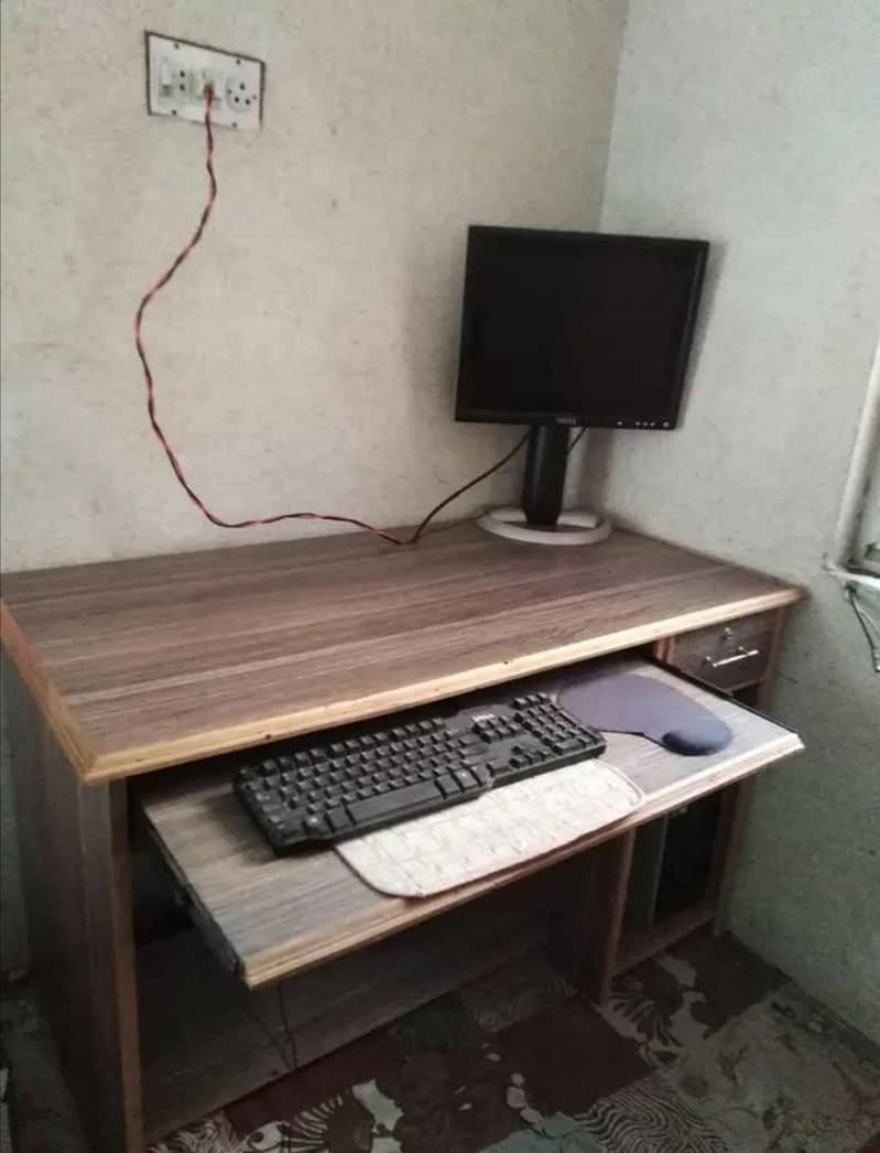 computer table for sale 0