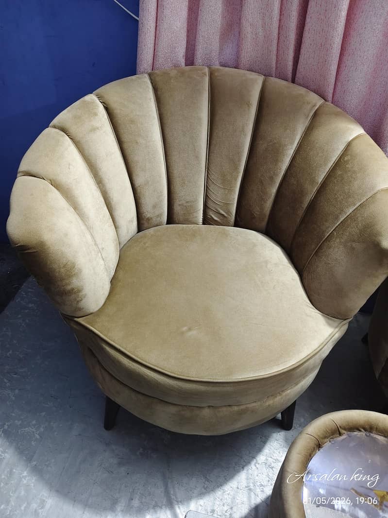 sofas chairs set with table 1