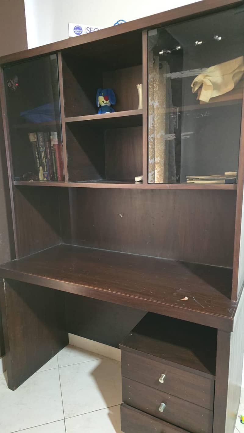 Study Table 0