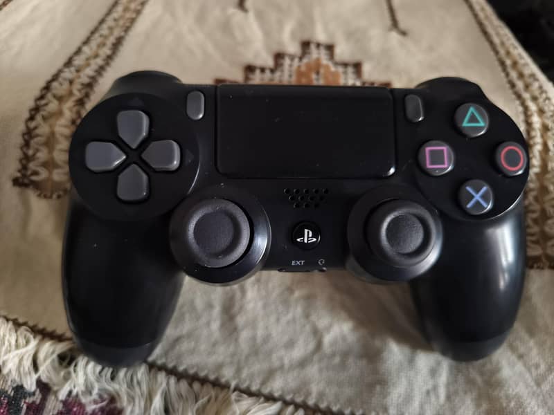 PS4 original controller 0