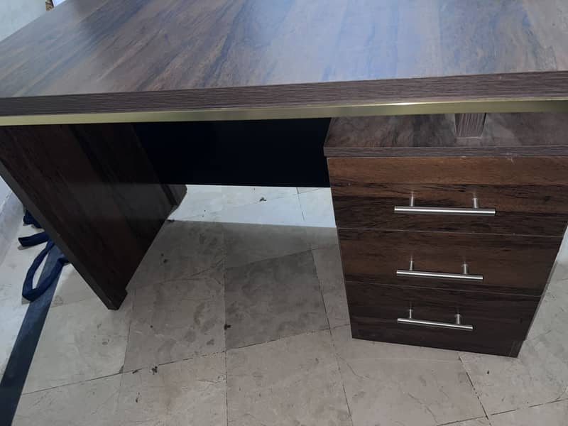 OFFICE TABLE 2