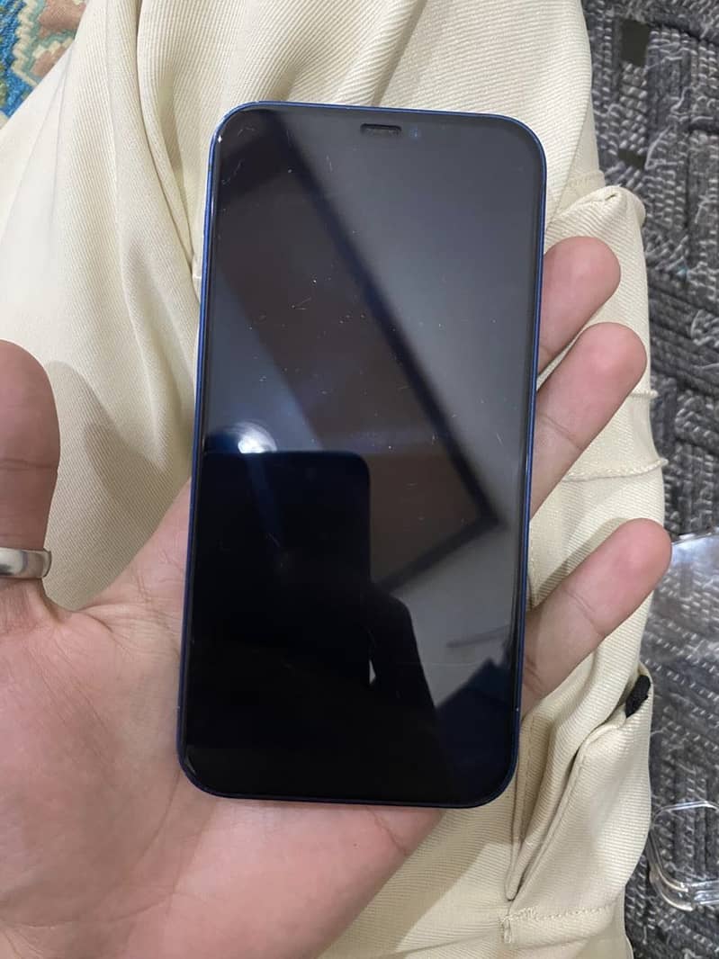 Iphone 12 4