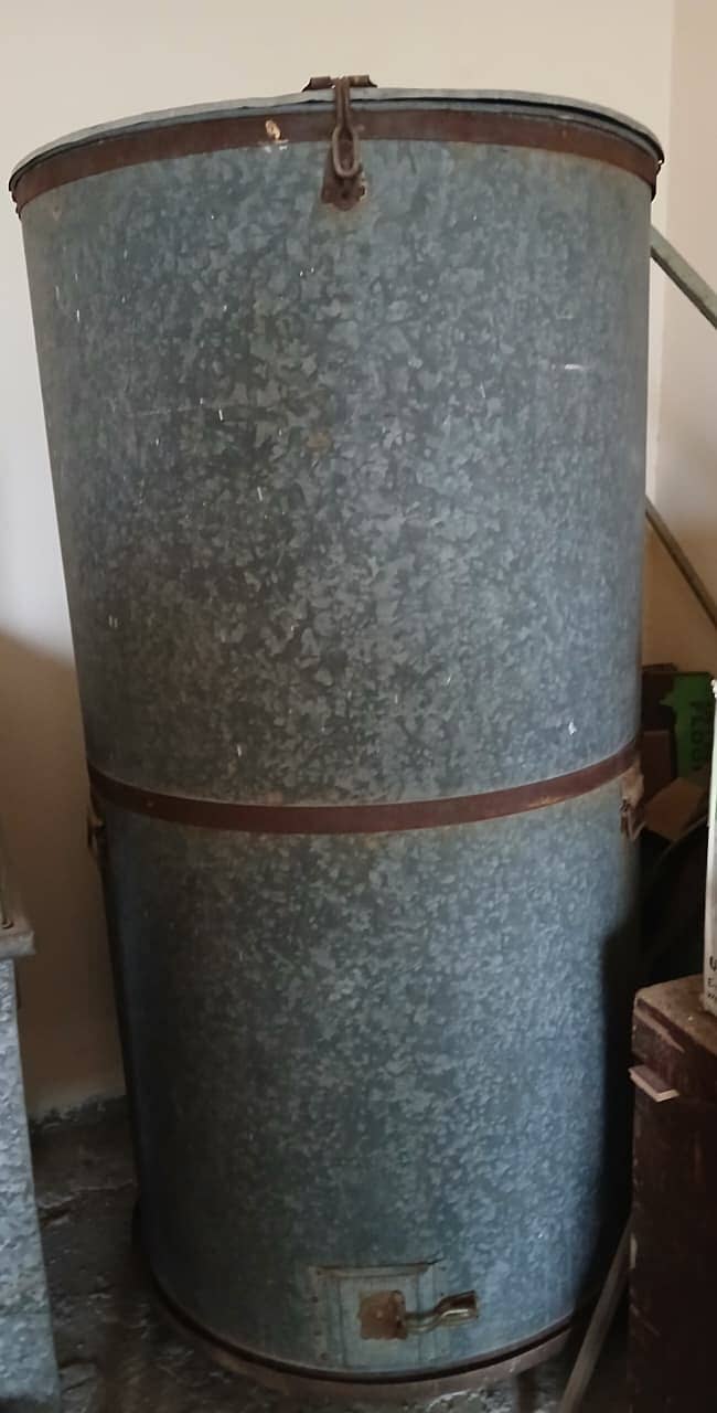 Wheat storage container 0