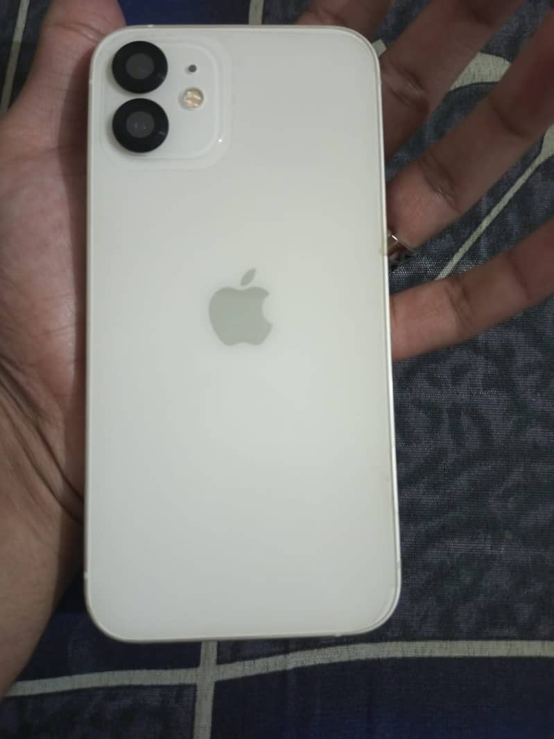 iPhone 12 0