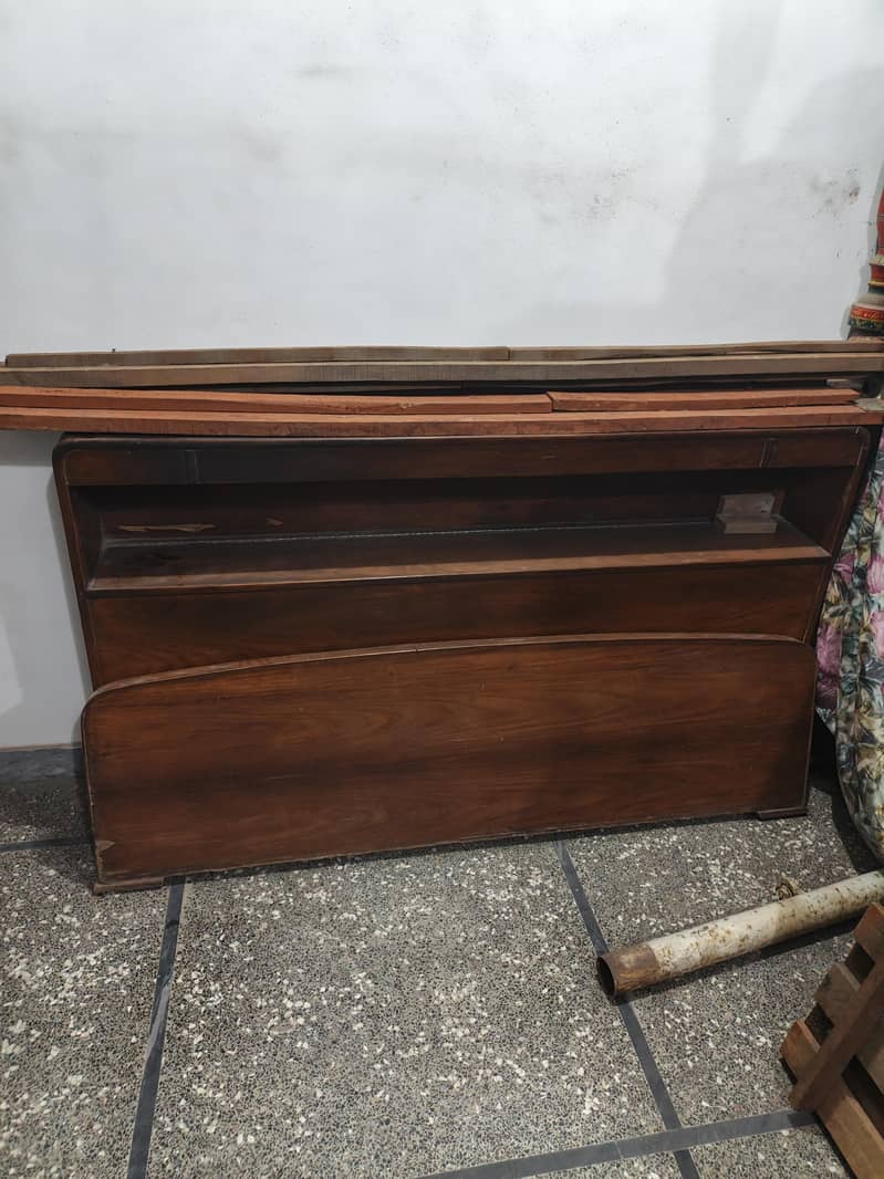 chipboard bed 2