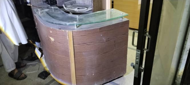 office table 10/8 in good condition