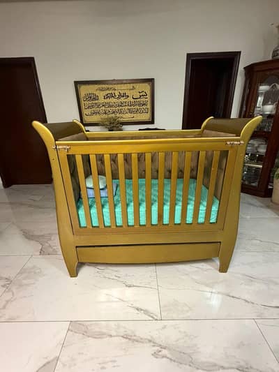 wooden baby cot with drawer ( contact 03100006860)