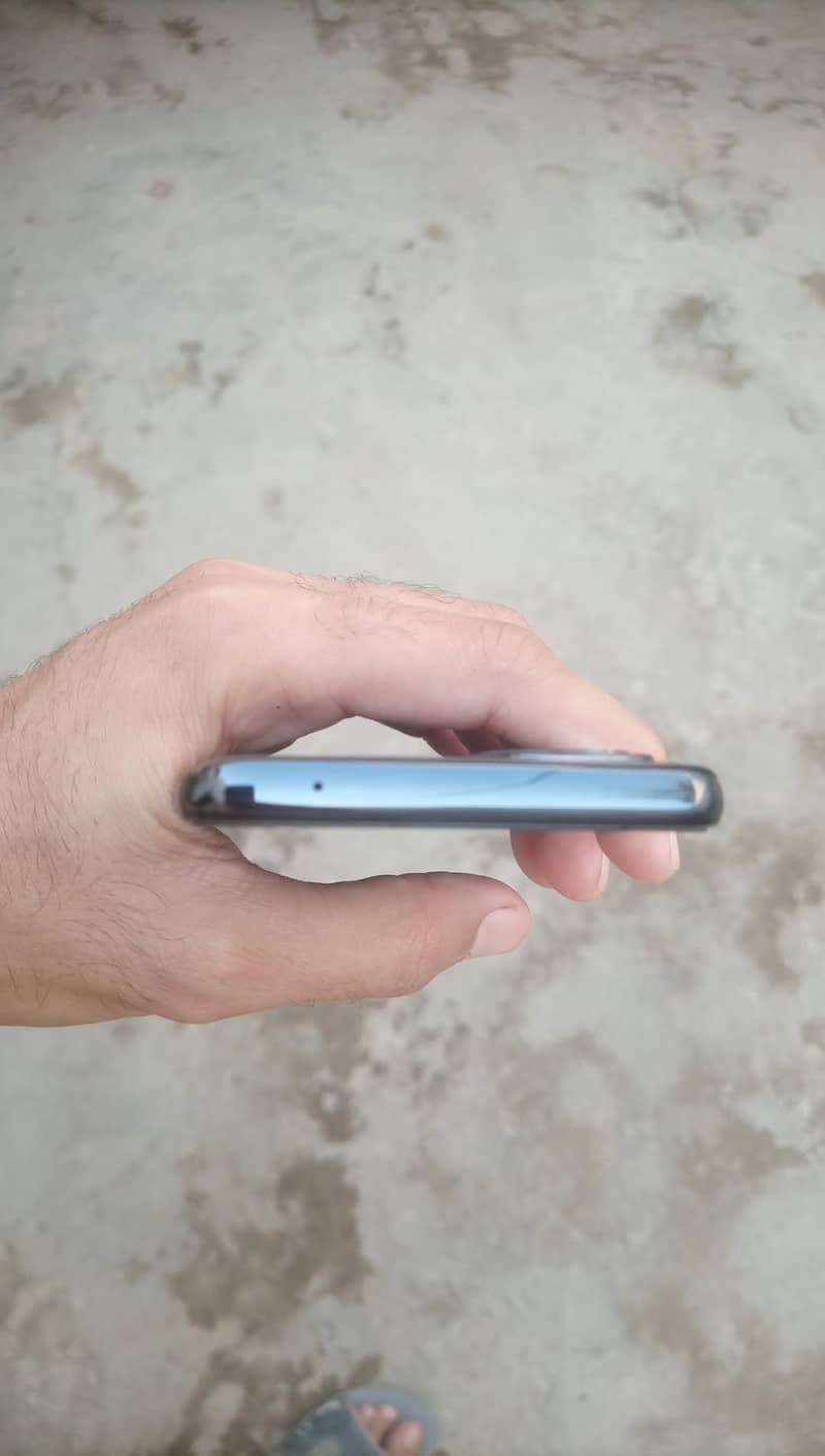 One Plus 9 5g 4