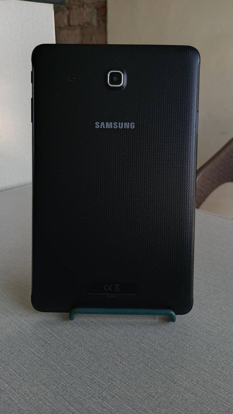 Samsung Tab E 0