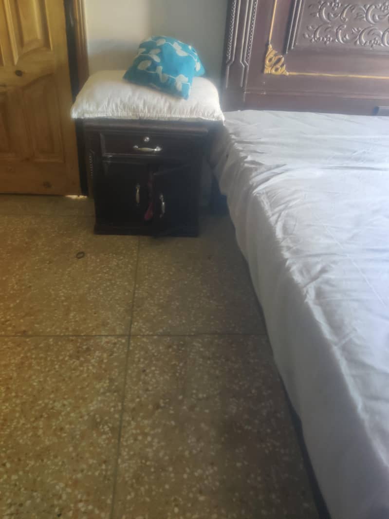 king bed 3