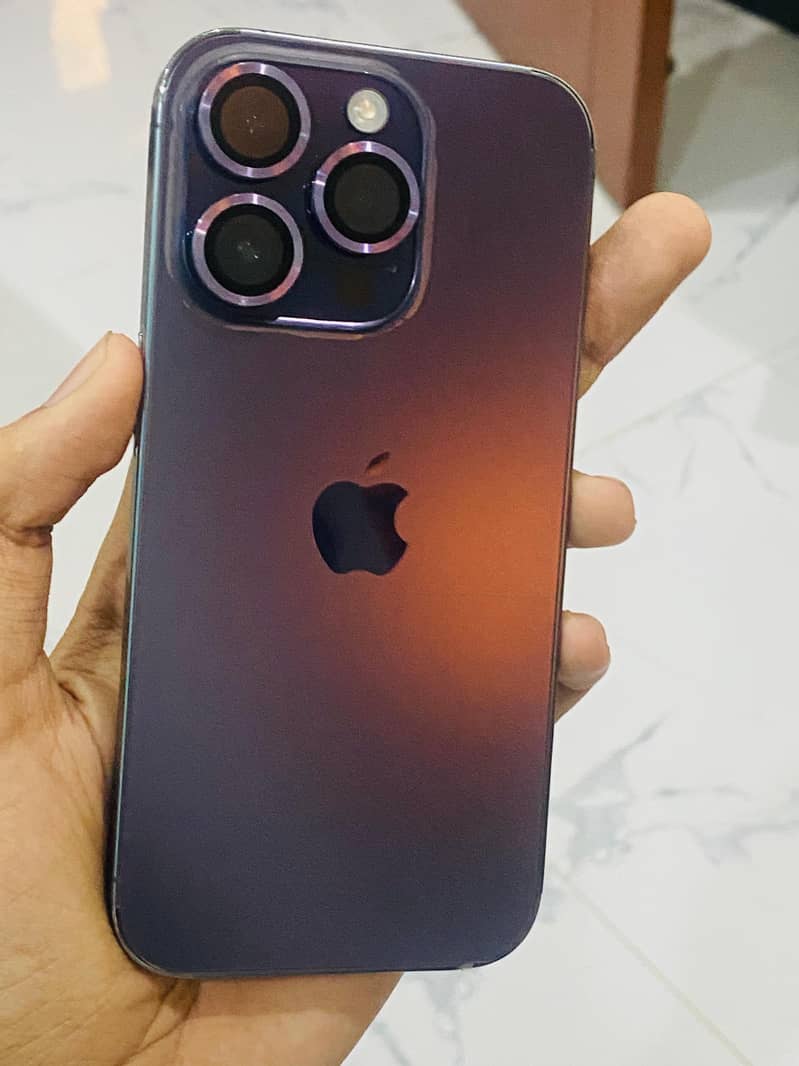 iPhone 14 Pro 0