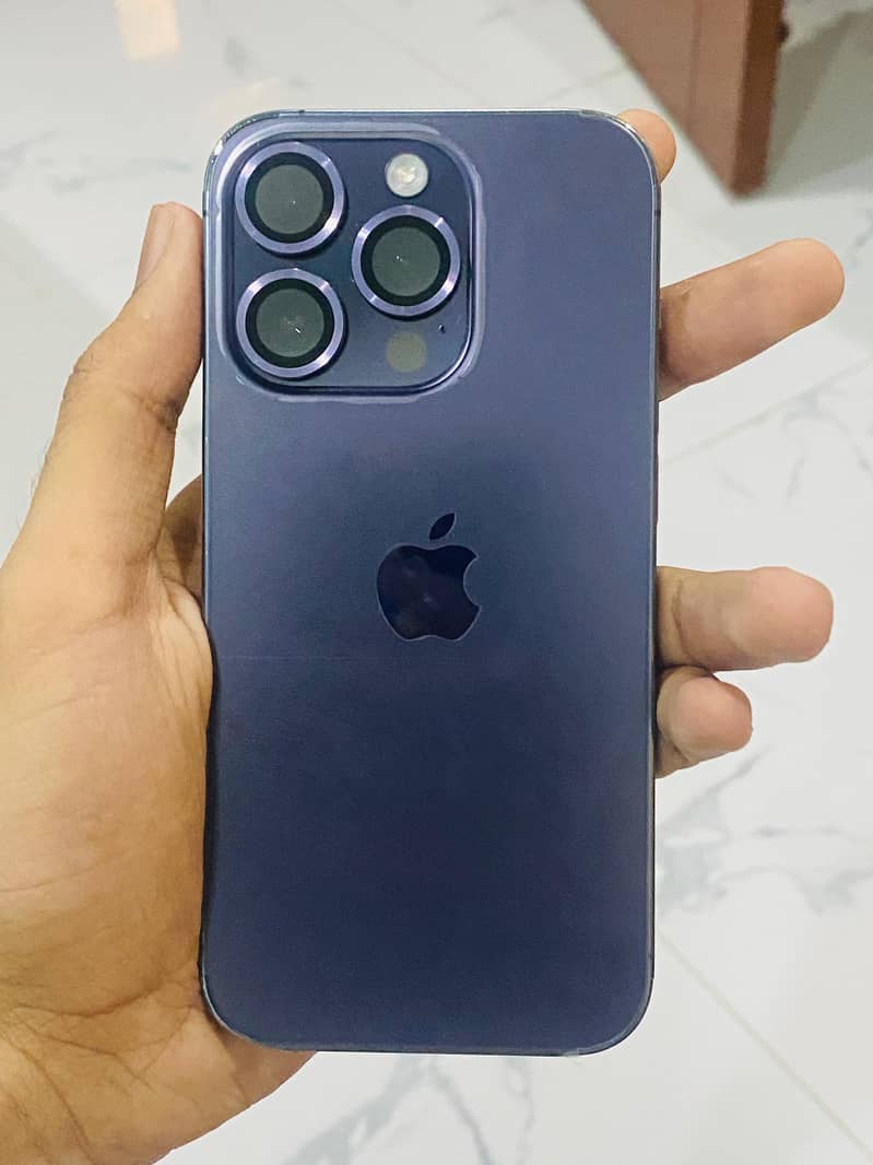 iPhone 14 Pro 1