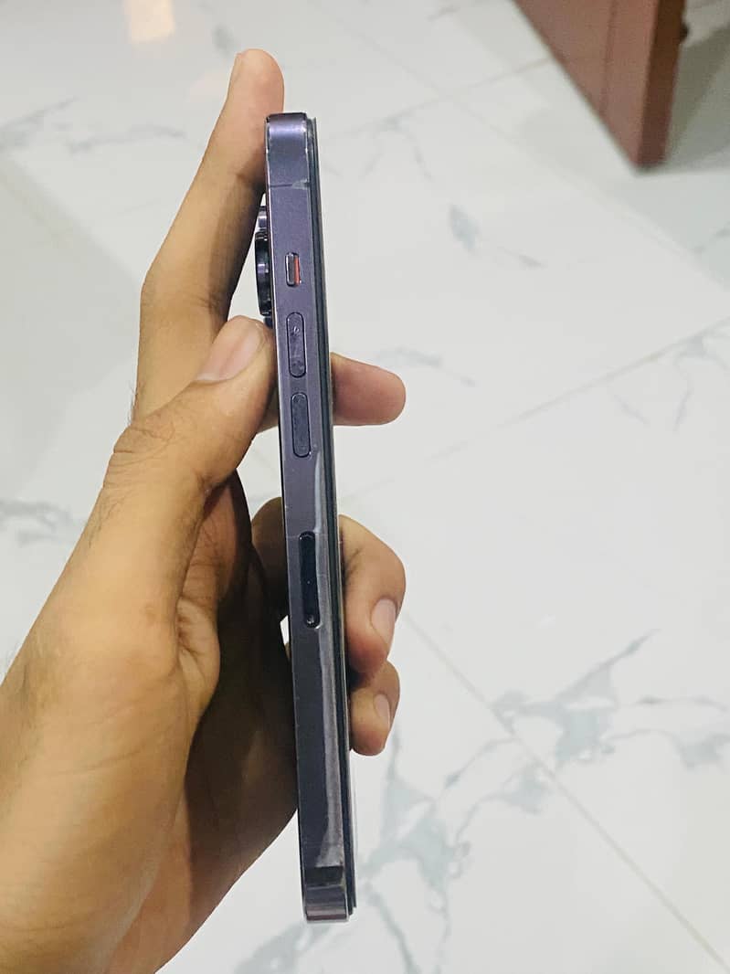 iPhone 14 Pro 5