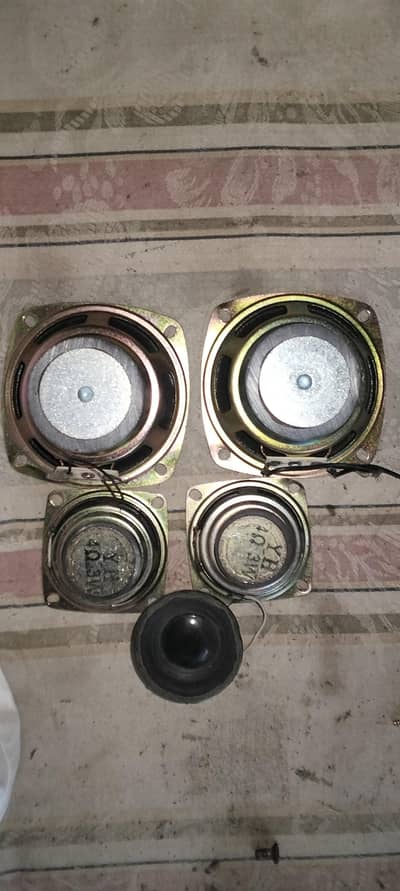 speakers good condition urgent sell