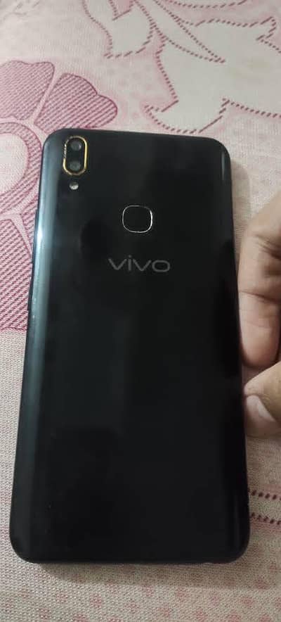 Vivo y85 4 64 best mobile under 12 k all perfect hai original hai