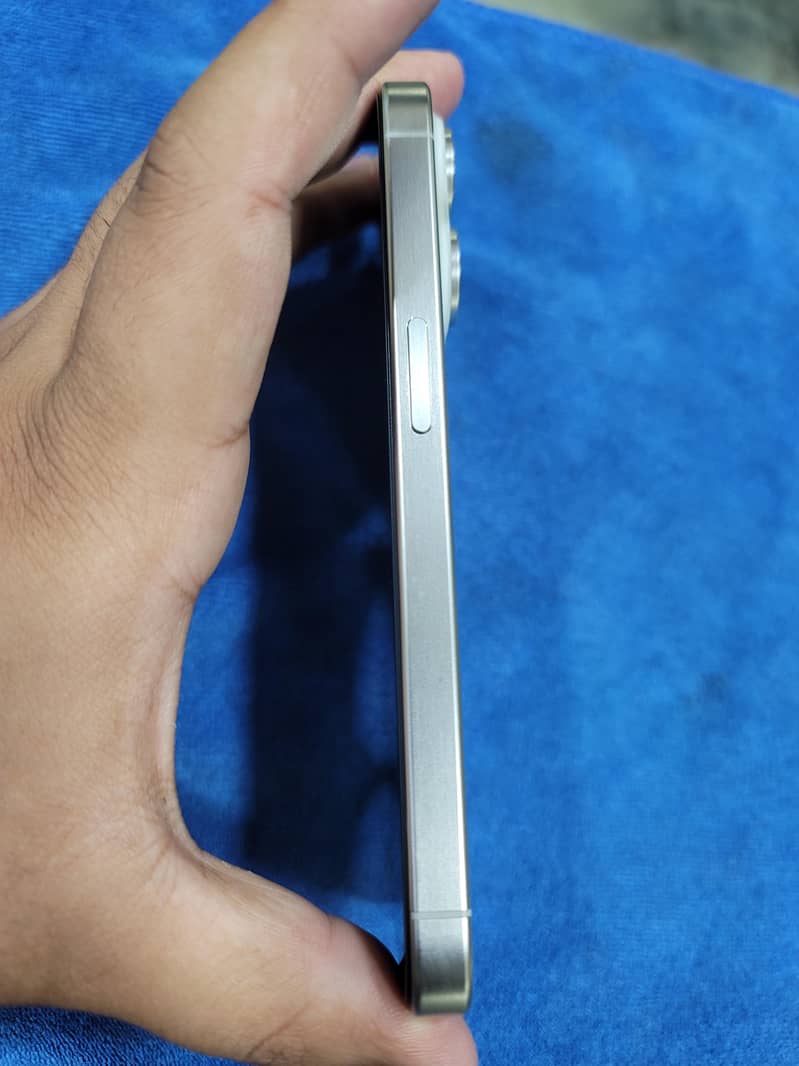 iphone 15 pro 3