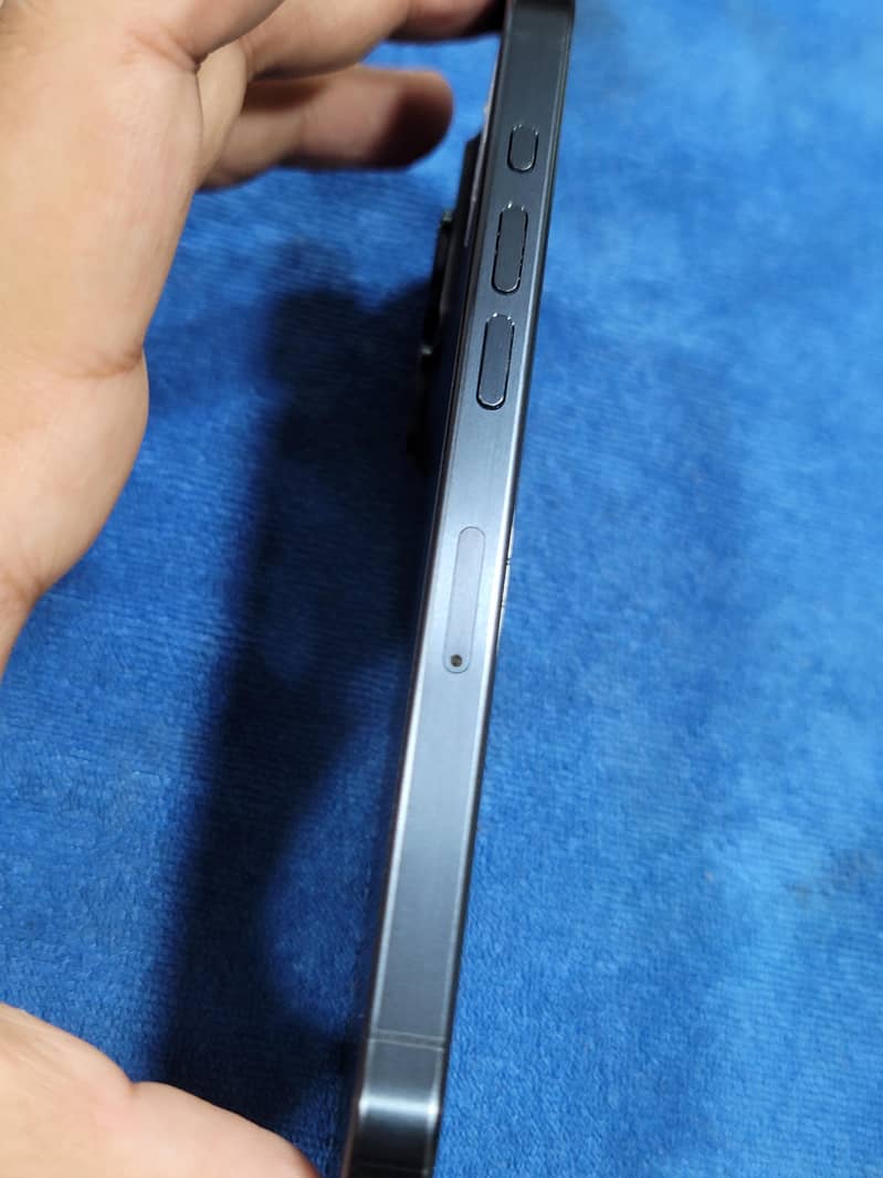 iphone 15 pro 8