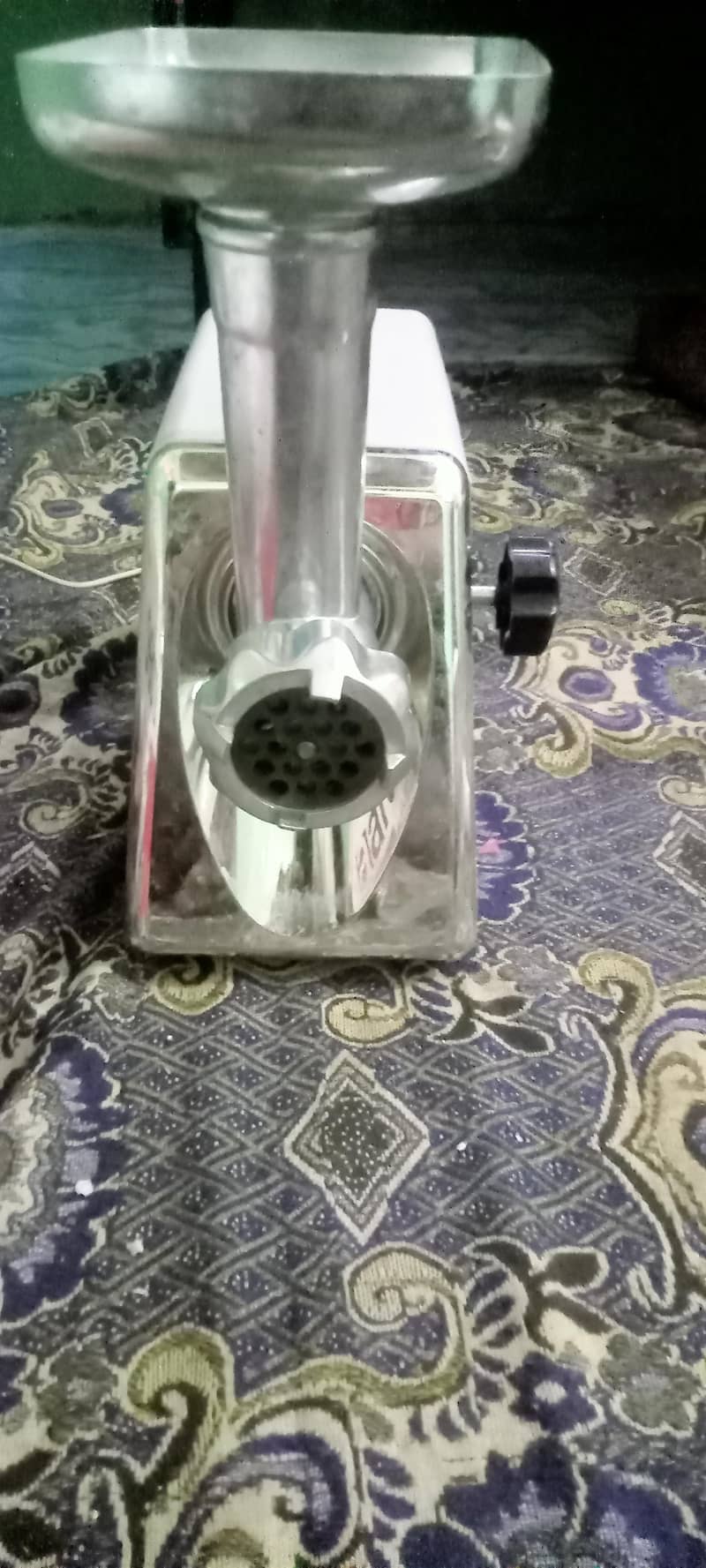 Meat grinder 1