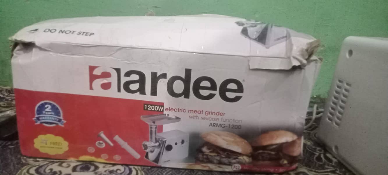 Meat grinder 9