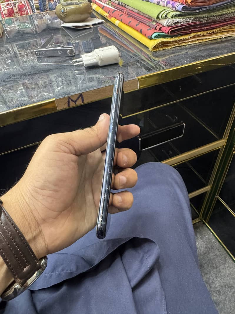 Iphone 11 Pro Max 2