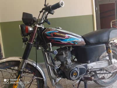 **Honda CG 125 2005 – Strong Engine | Reliable Ride**