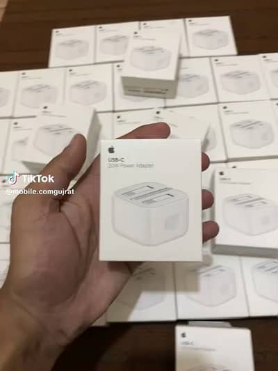 Iphone charger 3 pin 20w A++++