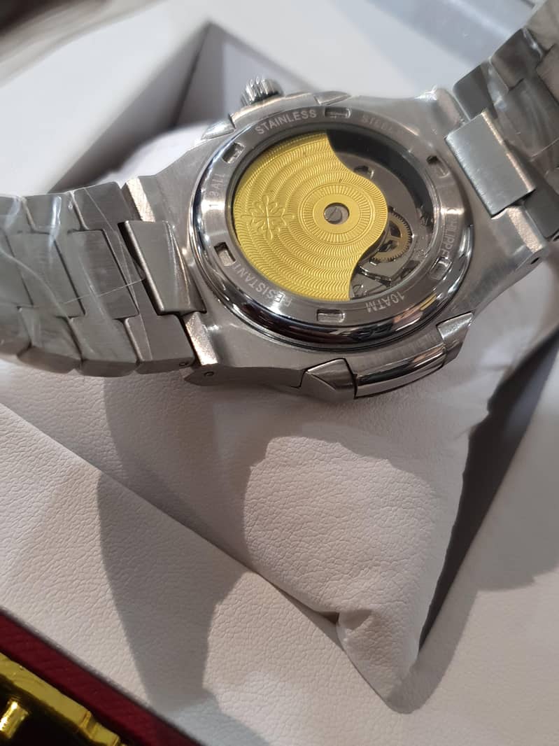 Automatic chain watch 1