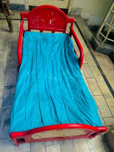 small baby bed