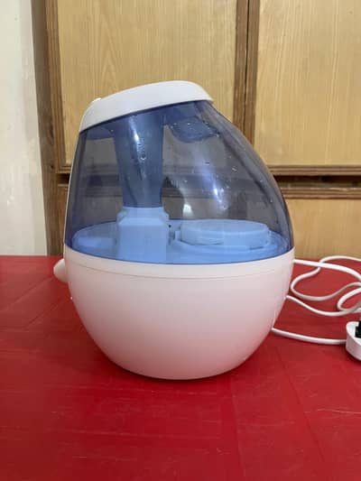 Vicks Helen of Troy  2 Litre Electric Ultrasonic Cool Steam Humidifier
