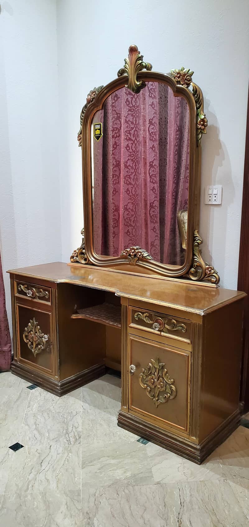 Chinoti Dressing Table 0
