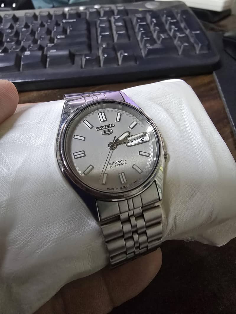 Seiko 5 Automatic 4