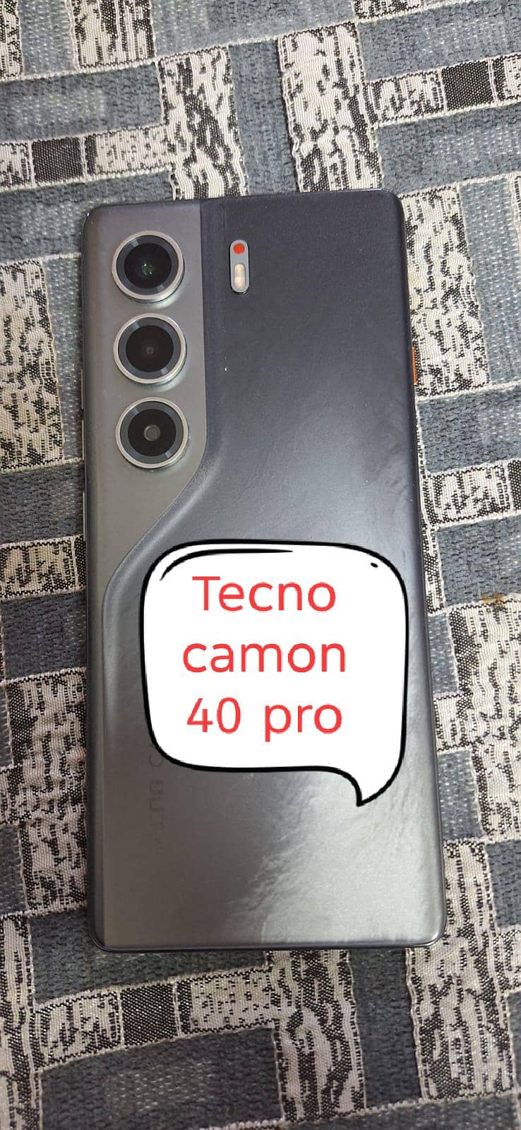 Tecno camon 40 pro 8/256 1