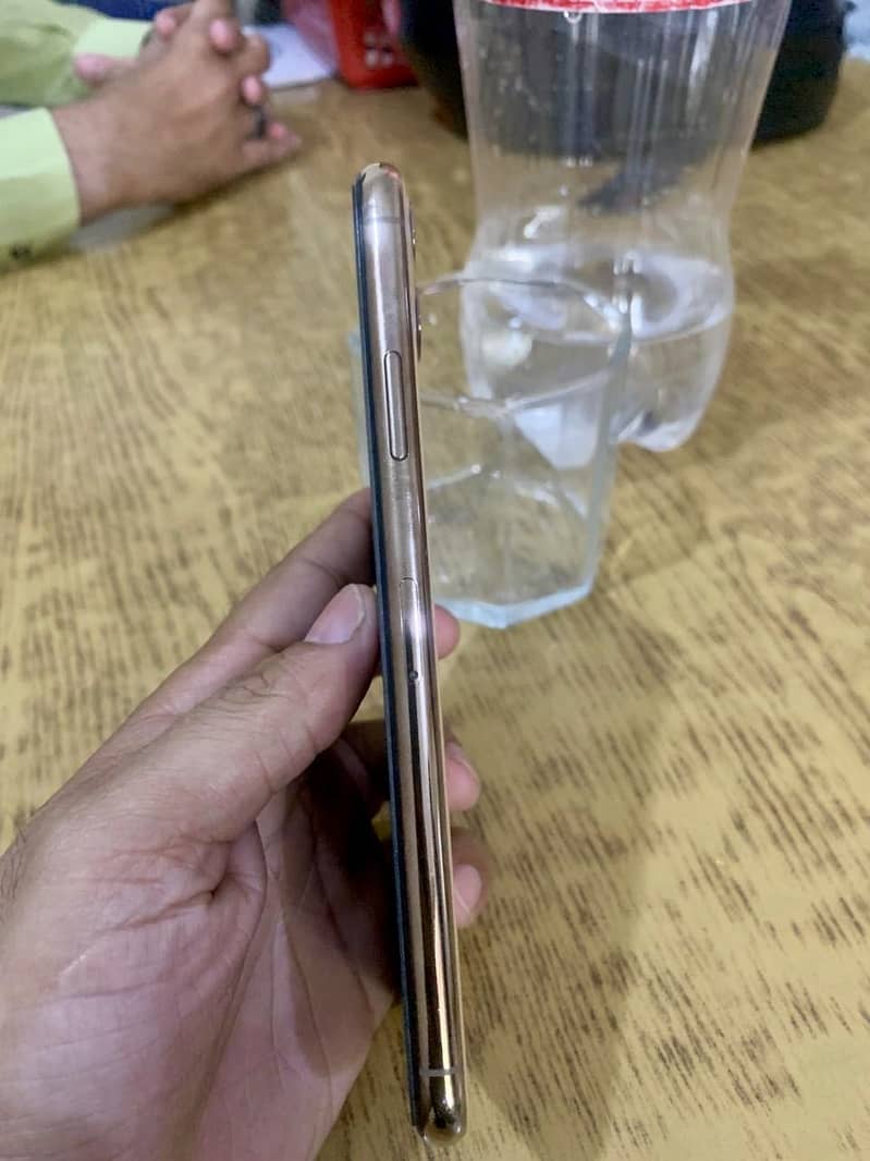 iPhone 11pro Max 0