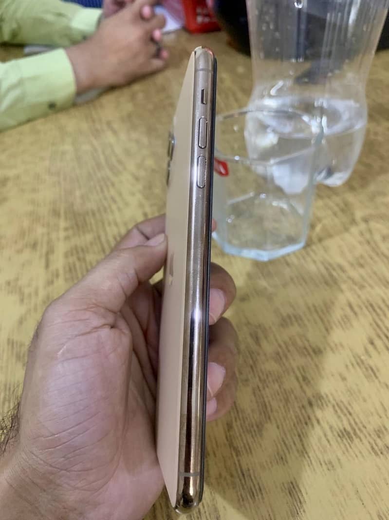 iPhone 11pro Max 2