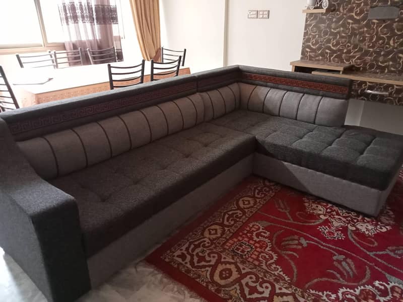 L shaped sofa with table 4