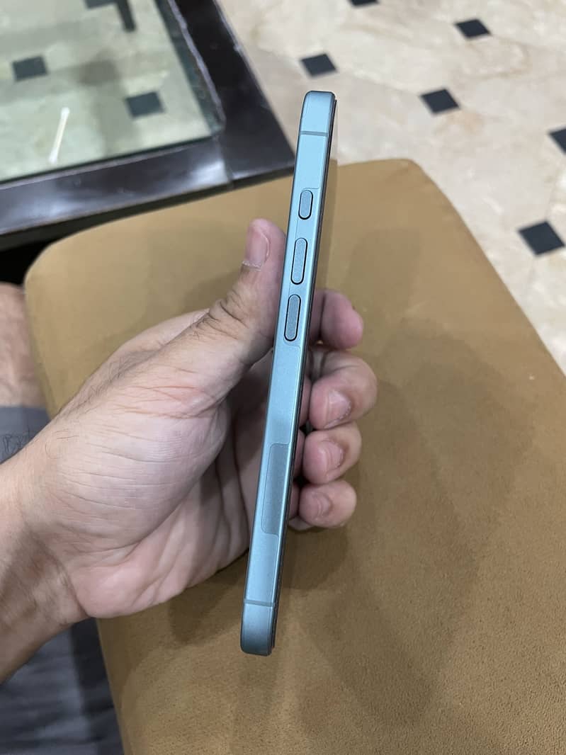 Iphone 16 4