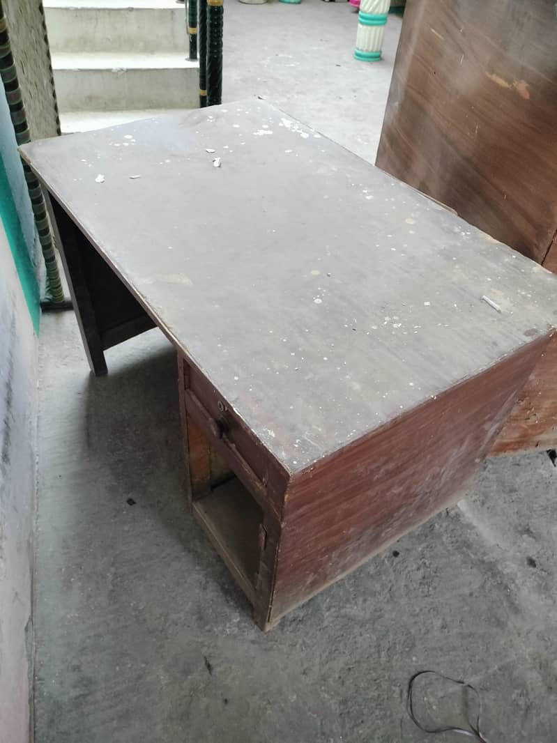 office Table + Rack 2