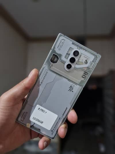 RedMagic 8 Pro Plus, 12/256 Gb, 10/10 Condition