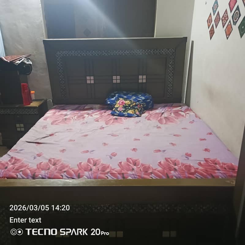 king size bed 1