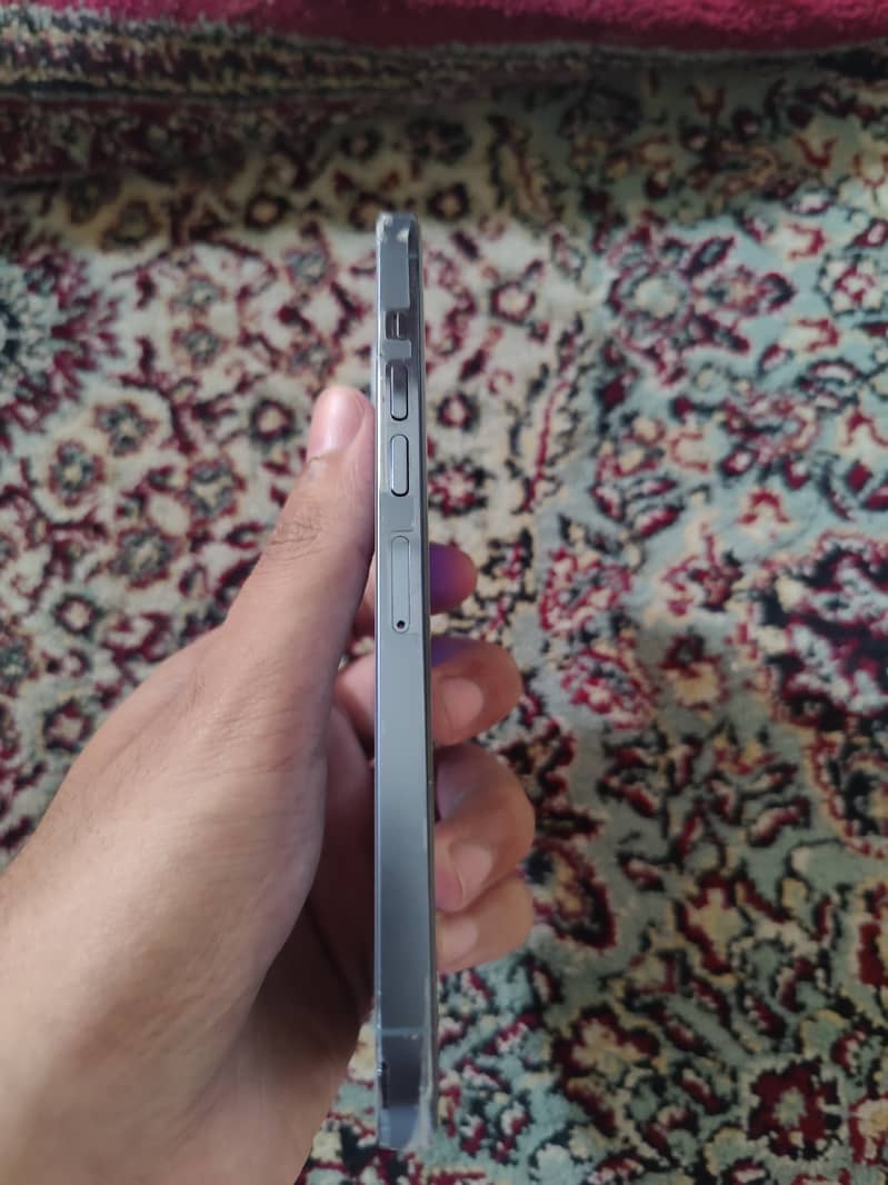 iPhone 13 Pro Max 6