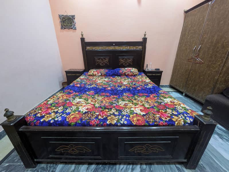 Double Bed 0